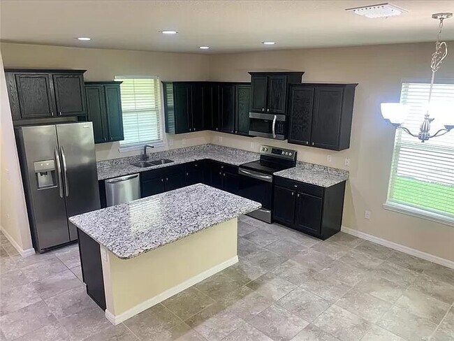 16190 Harbor Mist Alley, Oakland, FL 34787 - photo 4