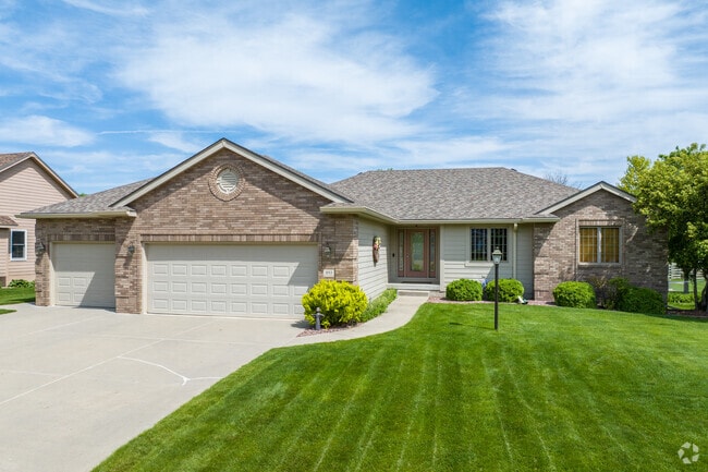 Saylorville is an older neighborhood, but with several newer areas featuring Ranch style homes.