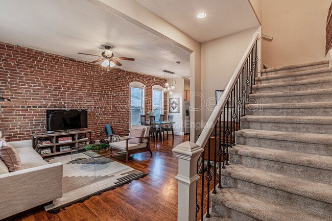 3033 Welton St, Denver, CO 80205 - photo 2