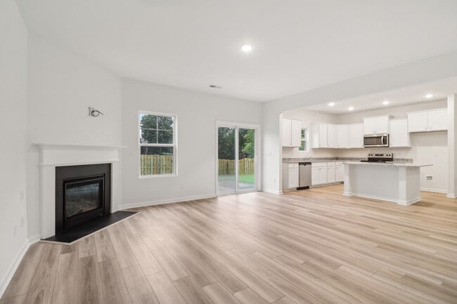 154 Marstrand Cir, Aiken, SC 29801 - photo 2