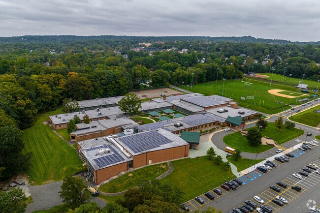 James Caldwell High School services students of Roseland and surrounding areas.