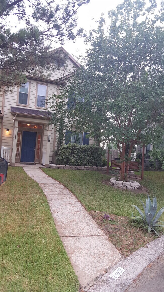 23631 Twisting Falls Dr, Spring, TX 77373 - photo 4