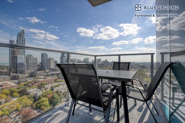 1000 S Clark St unit FL21-ID995, Chicago, IL 60605 - photo 3