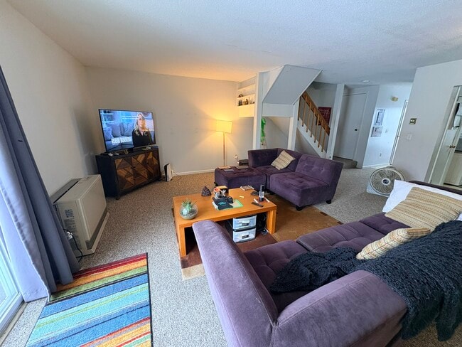 K6 Stonehedge Dr, South Burlington, VT 05403 - photo 4