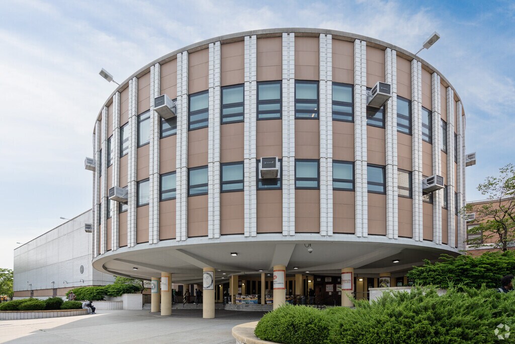 Teachers are elevating excellence at Victory Collegiate High School in Canarsie.