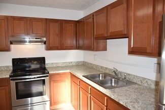1217 Park Ave, Orange Park, FL 32073