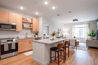 255 Princeton St, North Chelmsford, MA 01863