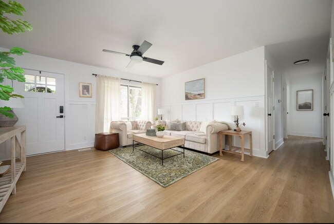 3864 Esquire Ct, Indianapolis, IN 46226 - photo 7