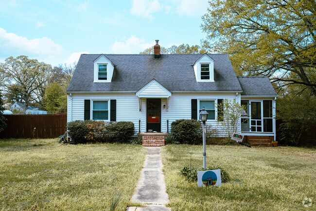 Cape Cods are common in Cedarhurst.