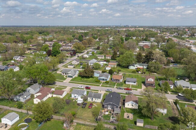 LaSalle Park is mostly smaller homes on small lots, with a decent amount of empty lots.