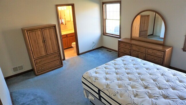 217 Deer Run Trail unit 217, Manchester, CT 06042 - photo 6