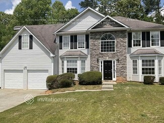 597 Lakewater View Dr, Stone Mountain, GA 30087