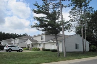 1021 Manitou Dr, Traverse City, MI 49686