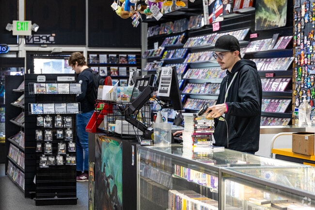 Another Castle Video Games caters to the residents of the Esperance neighborhood.