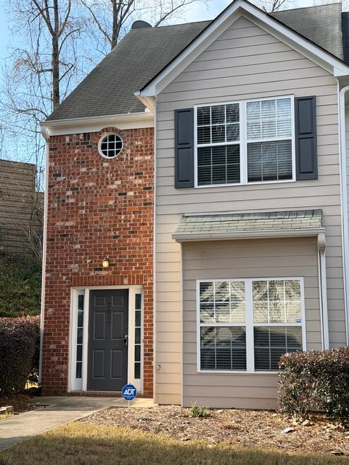 2807 Snapfinger Manor, Decatur, GA 30035 - photo 1