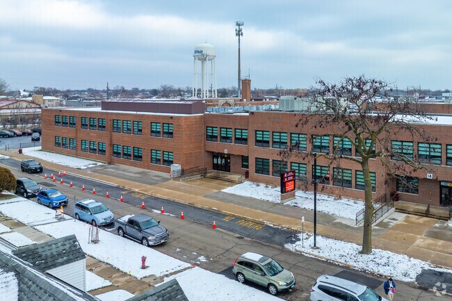 Heritage Middle School has a student population of around 515 students.