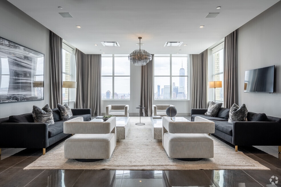 65 Bay Street Apartments, Jersey City, NJ 07302 - photo 1