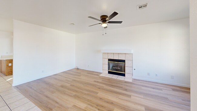 160 Lido Cir, Henderson, NV 89015 - photo 3
