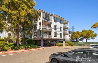 4 Captain Dr, Emeryville, CA 94608