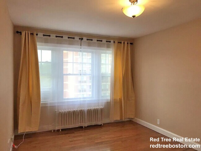 1999 Commonwealth Ave unit 31, Brighton, MA 02135 - photo 3