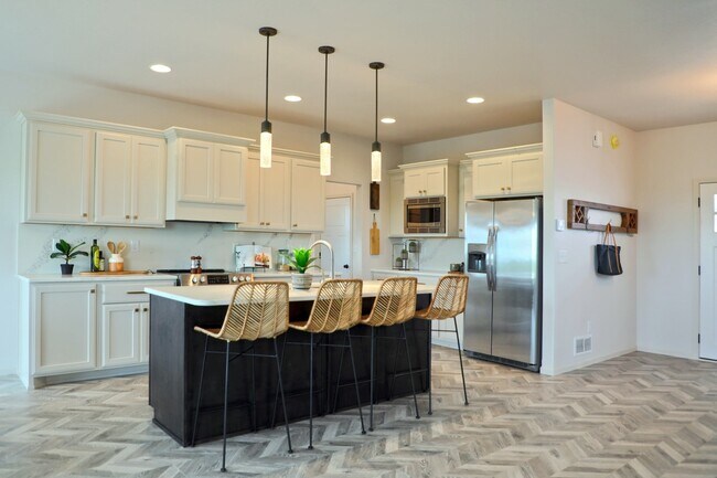 10112 Concord Dr unit 37252431, Horace, ND 58047 - photo 2