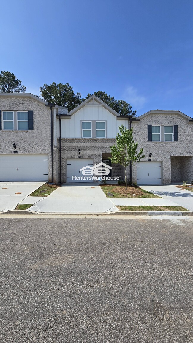 4274 Holland Grv Rd, Lawrenceville, GA 30044