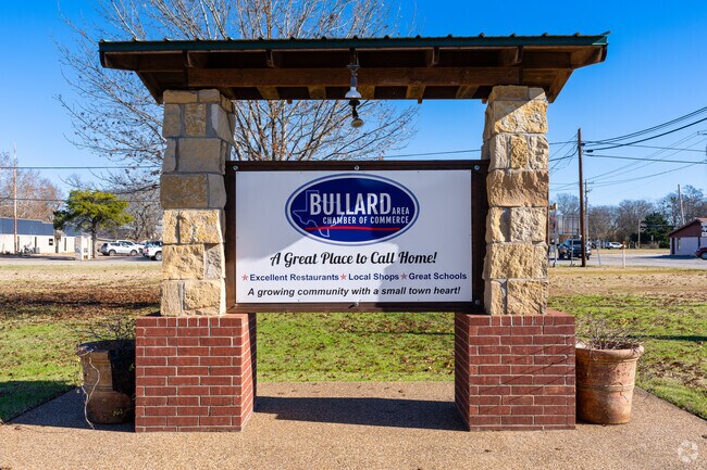 The host of community events, local shops and great schools attract home buyers to Bullard.