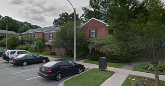 180 Thornton Rd Unit 1, Chestnut Hill, MA 02467