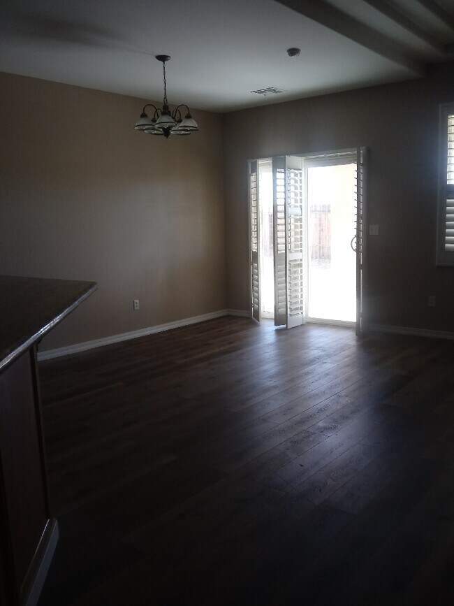 10632 Camille Ct, California City, CA 93505 - photo 5