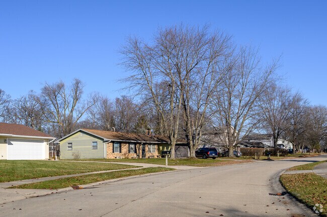 Ranch-styles offer one story living in Maplewood.