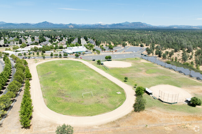 Shasta View Academy gets an overall B- grade from Niche.