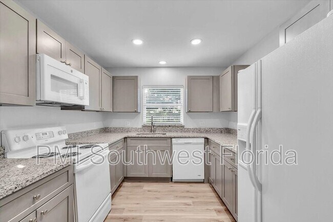 383 Bobby Jones Rd, Sarasota, FL 34232 - photo 2