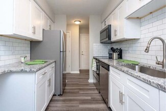 200 Westminster Dr, Chapel Hill, NC 27514