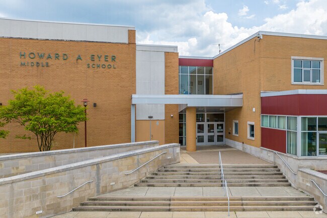 867 Macungie students attend Eyer Middle School.