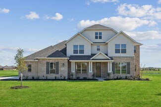 137 Swan Lake Dr, Waxahachie, TX 75165