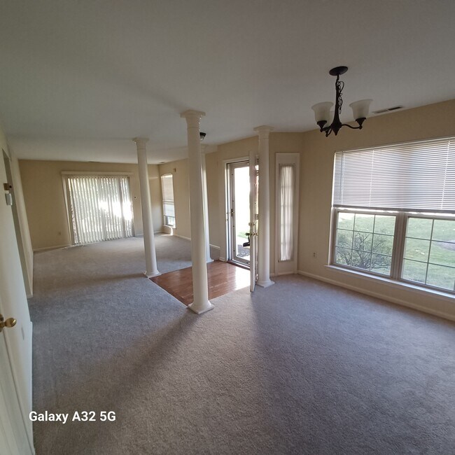 113 Glennbrook Ct, Chalfont, PA 18914 - photo 5