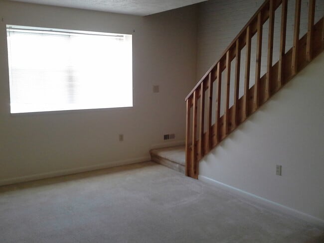 1110 Madison Ave unit 4, Butler, PA 16002 - photo 4