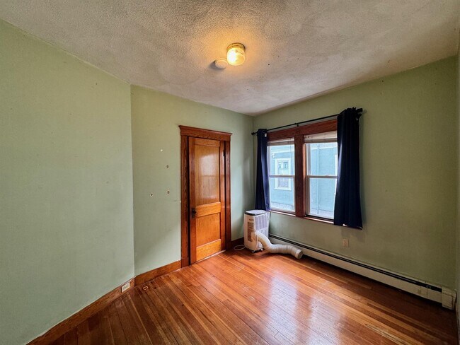 29 Frederick Ave unit 1, Medford, MA 02155 - photo 7