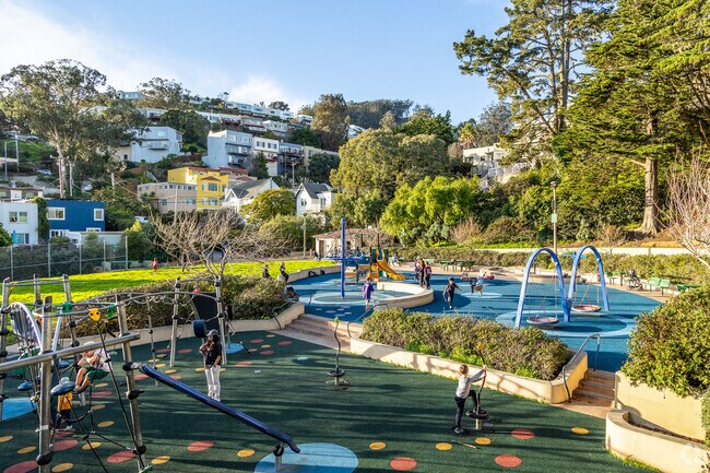 The modern Sunnyside Playground sits at the southern edge of Miraloma Park.
