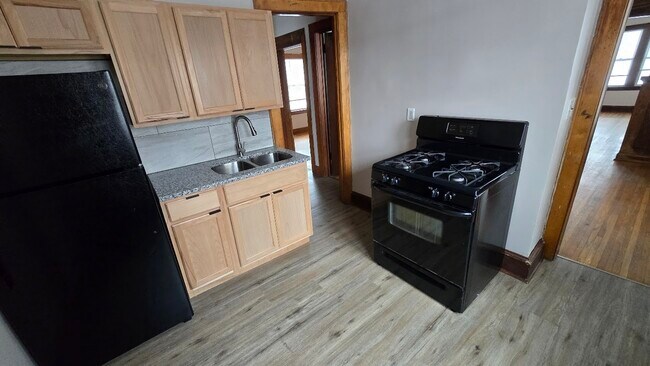3739 Fremont Ave N unit 1, Minneapolis, MN 55412 - photo 5