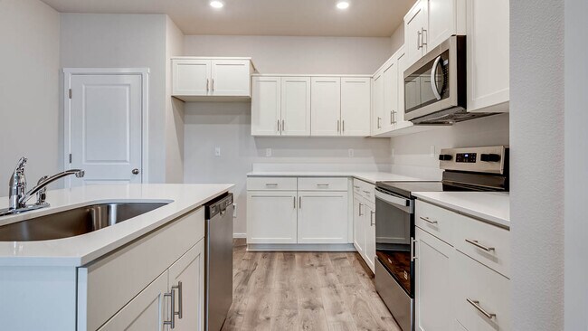 3505 SW Thomas Ave, Gresham, OR 97080 - photo 6