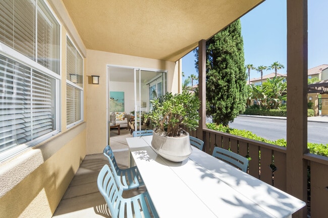 Solana Apartment Homes, Irvine, CA 92602 - photo 5