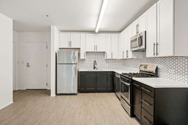 1425 S State St, Chicago, IL 60605 - photo 7