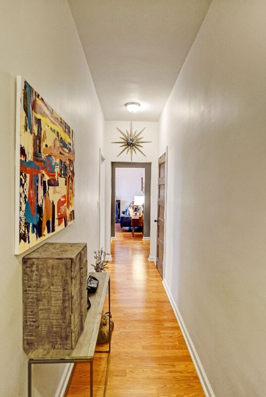 402 N Delaware St Unit 307, Indianapolis, IN 46204