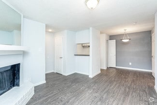 838 Greens Rd, Houston, TX 77060