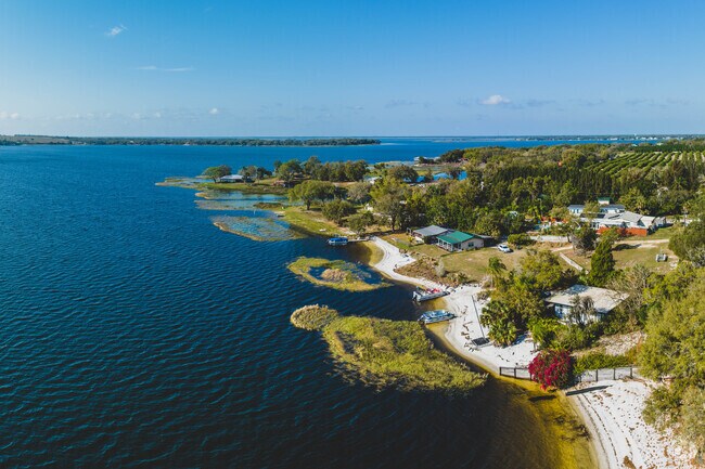 The Babson neighborhood is located in Babson Park, FL.