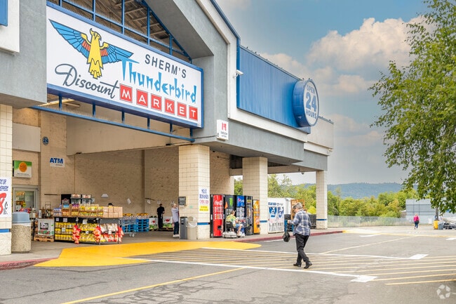 Thunderbird Discount Market is a great place to get some groceries in Roseburg.