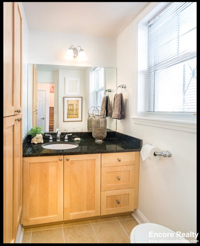 285 Beverly Rd unit 2, Chestnut Hill, MA 02467 - photo 7