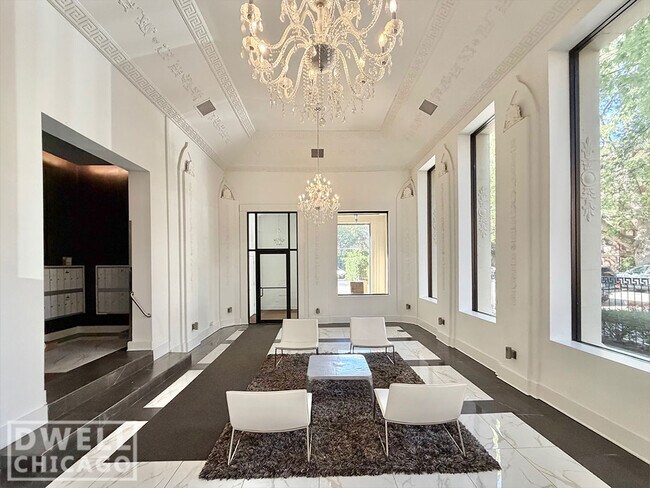 901 W Carmen Ave unit 1, Chicago, IL 60640 - photo 2