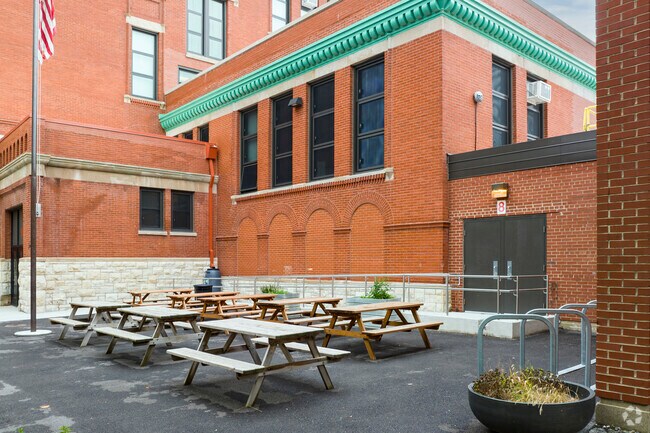 Students can enjoy an outdoor picnic at Mitchel Elementary School.